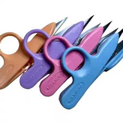 PLASTIC FINGER RING THREAD CLIPPER